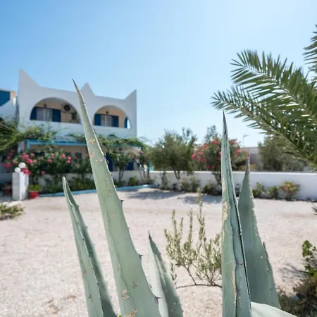 Limnes * Perissa (Santorini)