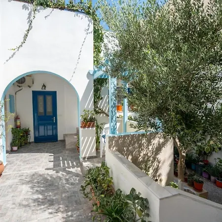 Aparthotel Limnes