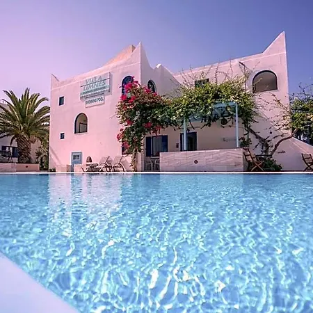 Aparthotel Limnes