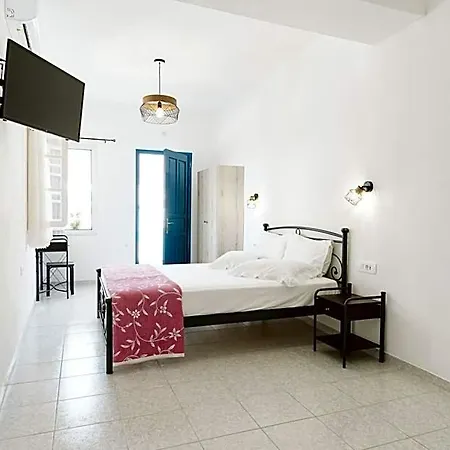 Aparthotel Limnes 4*