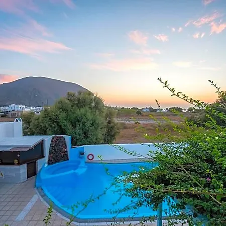 Aparthotel Limnes Perissa (Santorini)