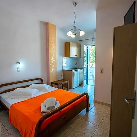 Aparthotel Limnes 4*