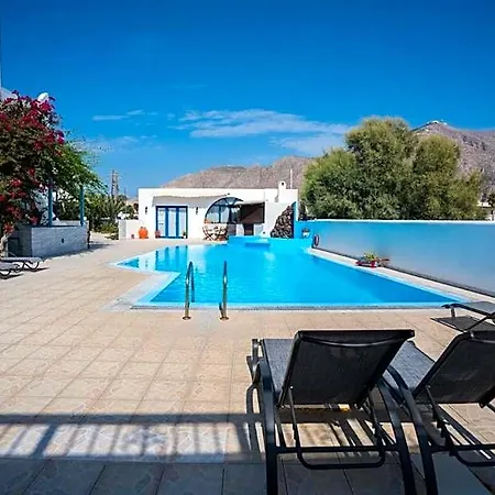 Aparthotel Limnes