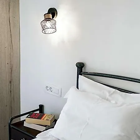 Limnes 4* Perissa (Santorini)
