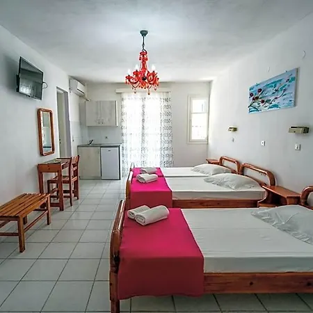 Limnes Perissa (Santorini)
