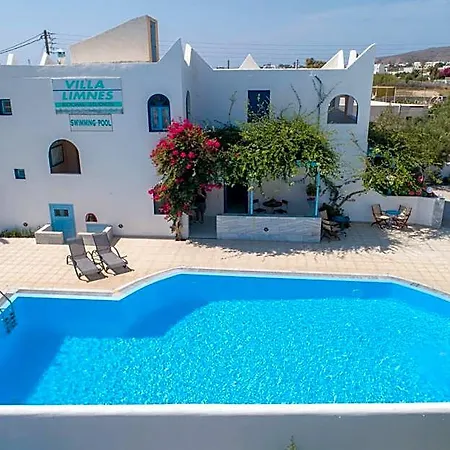 Limnes Aparthotel
