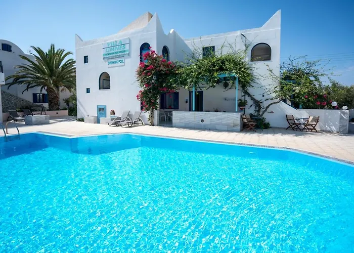 Limnes Perissa (Santorini)