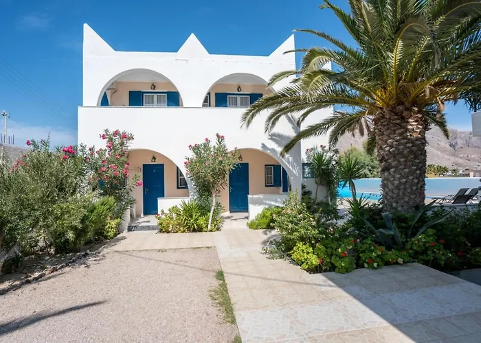 Aparthotel Limnes 4*