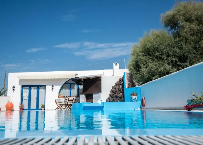 Ξενοδοχείο με διαμερίσματα Limnes 4*