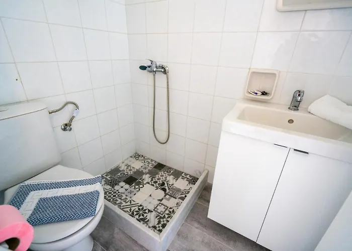 Limnes Перисса