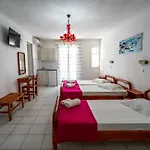 Aparthotel Limnes 4*