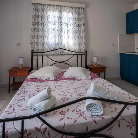Limnes 4* Perissa (Santorini)