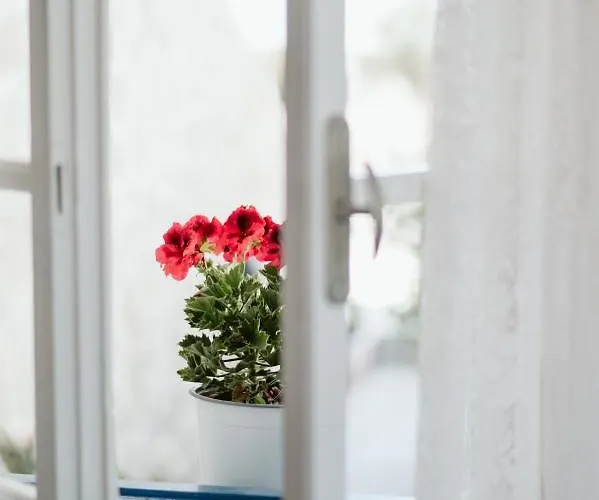 Limnes 公寓式酒店